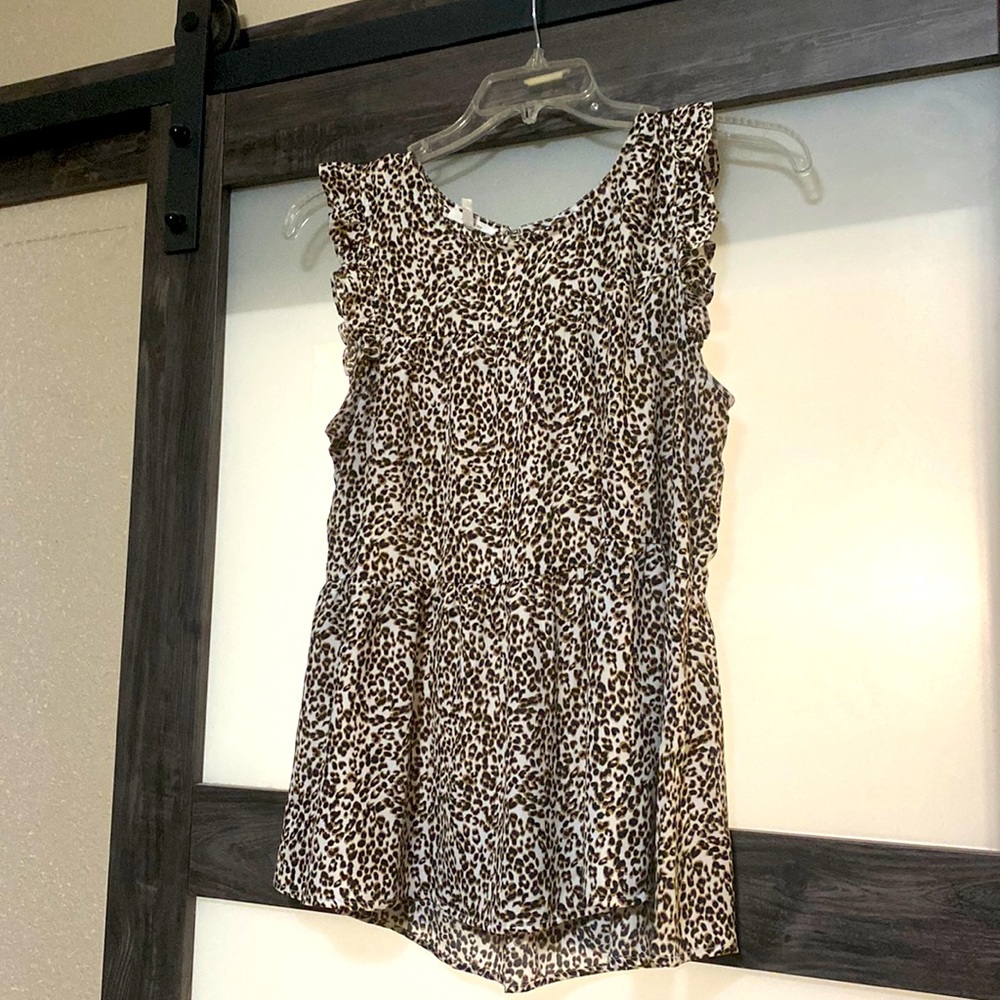 Womens leopard baby doll blouse with ruffle sleeve